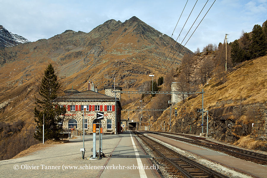Bahnhof "Alp Grüm"