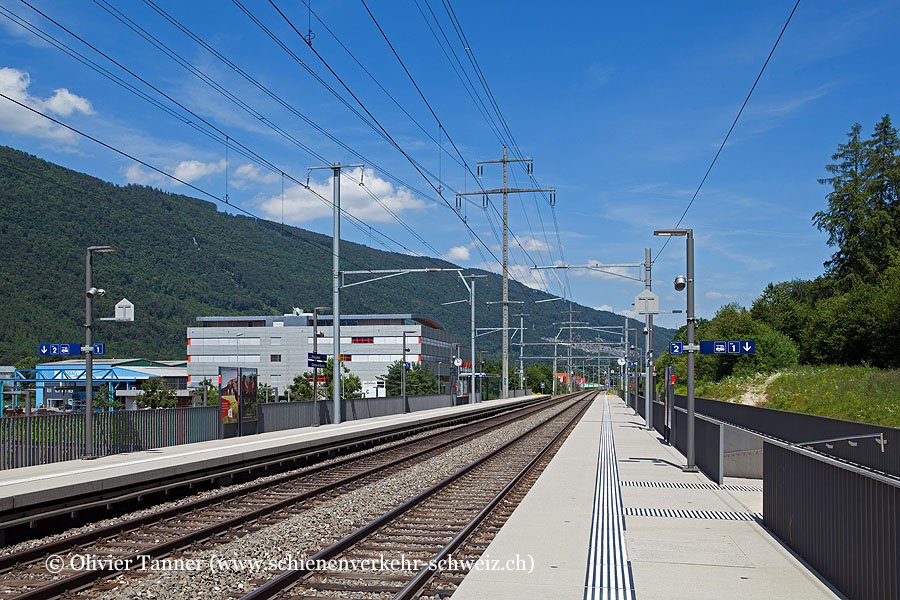 Bahnhof "Biel Bienne Bözingenfeld Champ"
