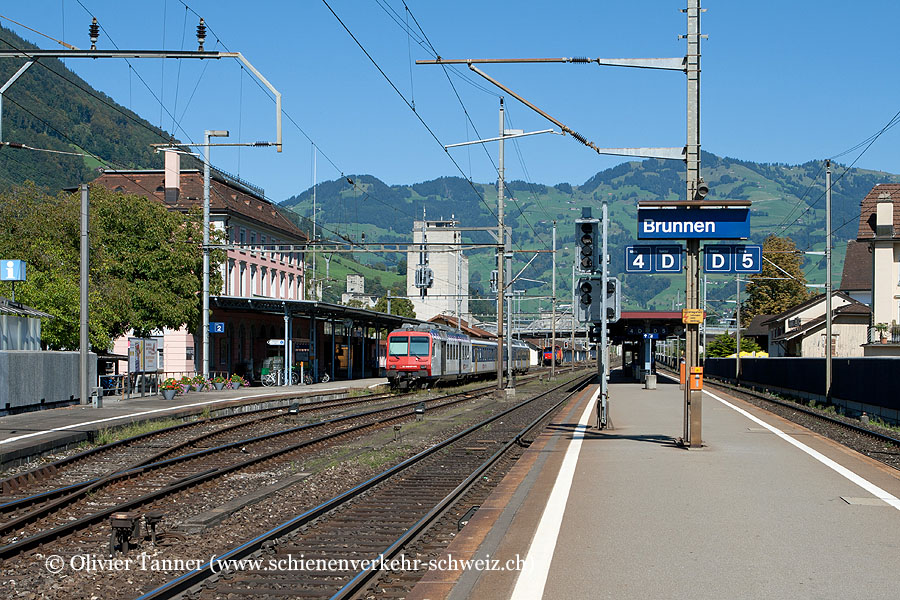 Bahnhof "Brunnen"