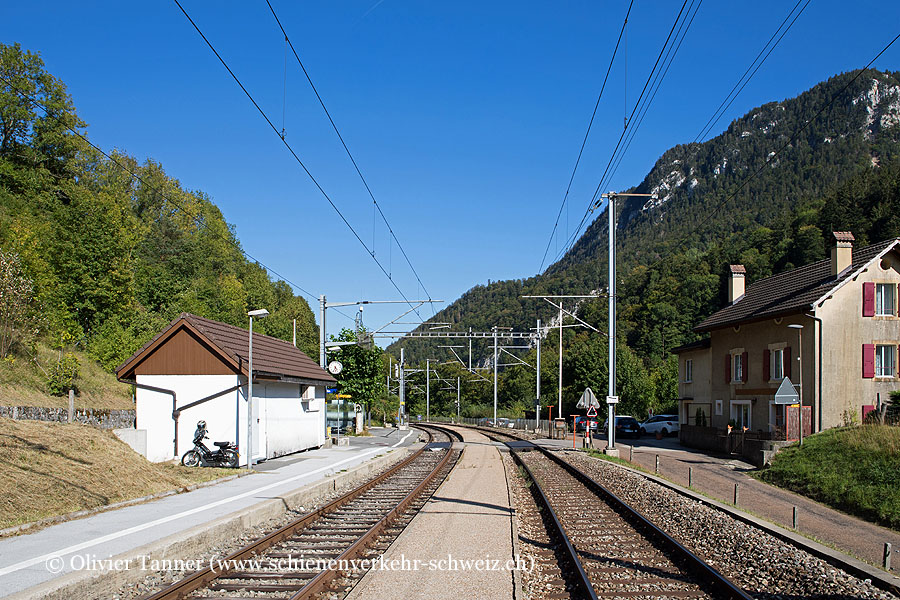Bahnhof "Champ-du-Moulin"