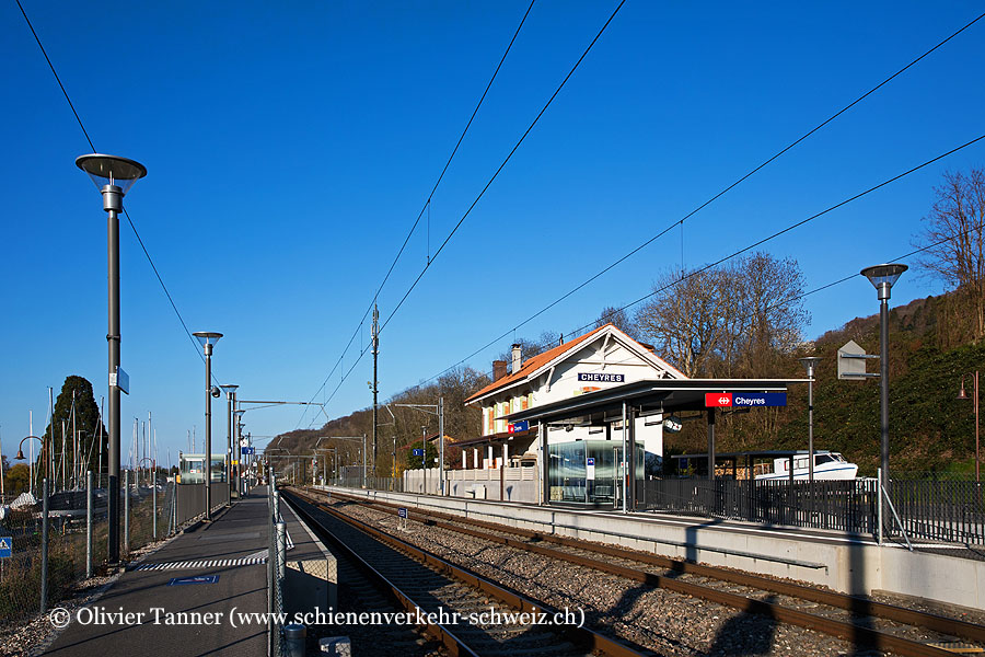 Bahnhof "Cheyres"