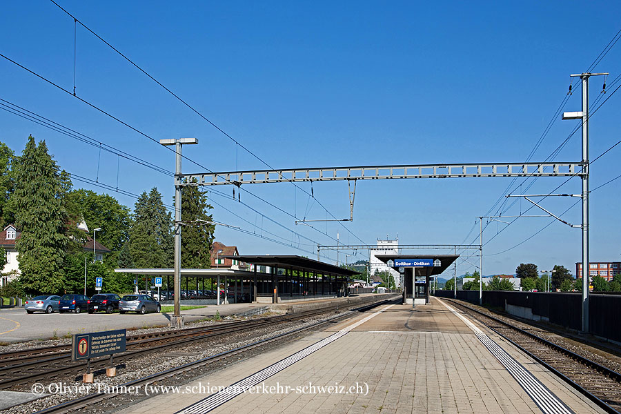 Bahnhof "Dottikon-Dintikon"