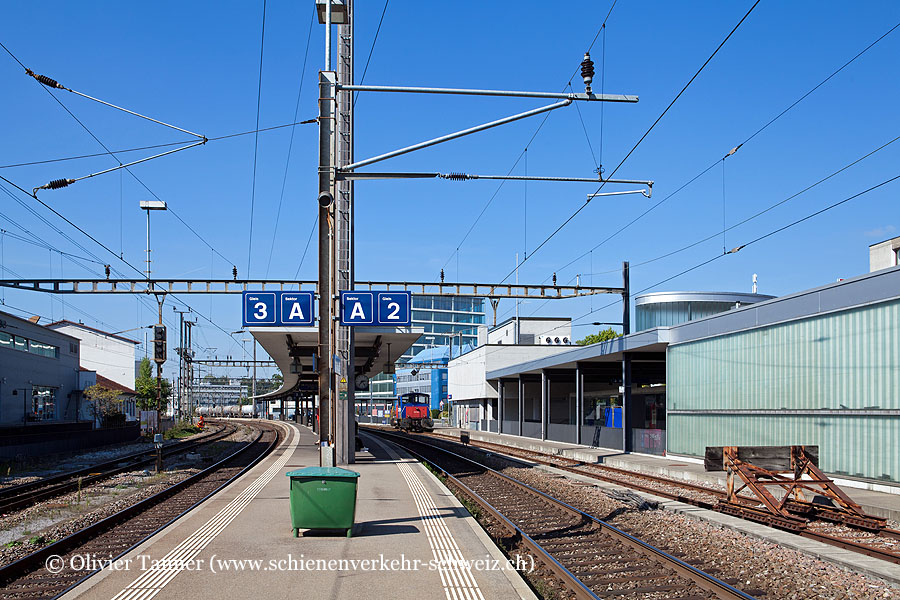 Bahnhof "Glattbrugg"