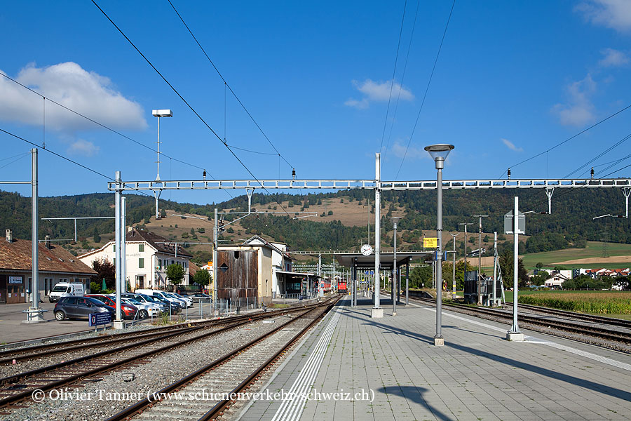 Bahnhof "Glovelier"