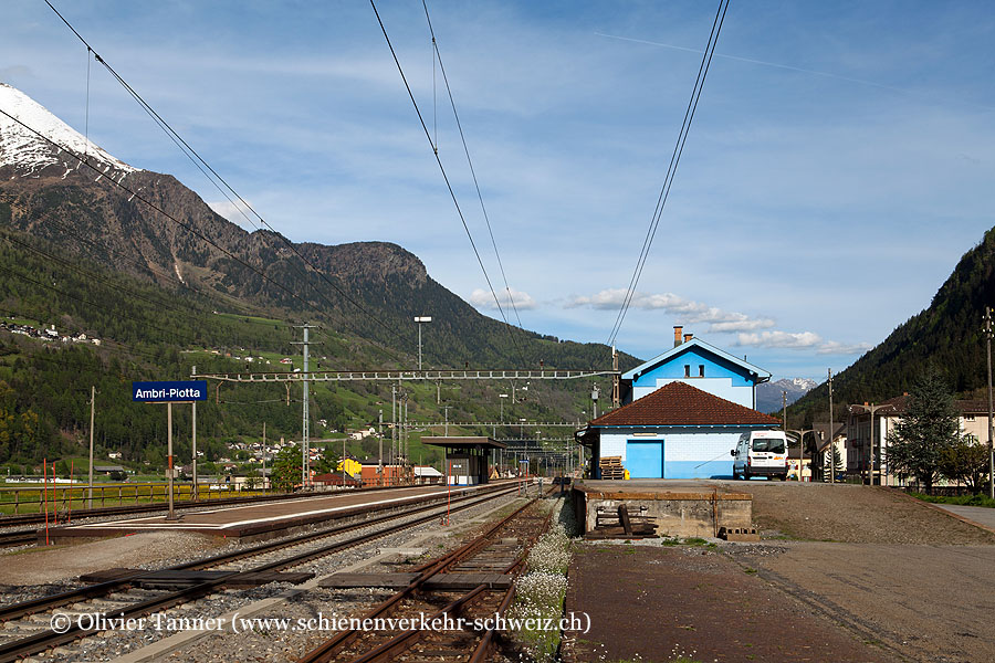 Bahnhof "Ambrì-Piotta"