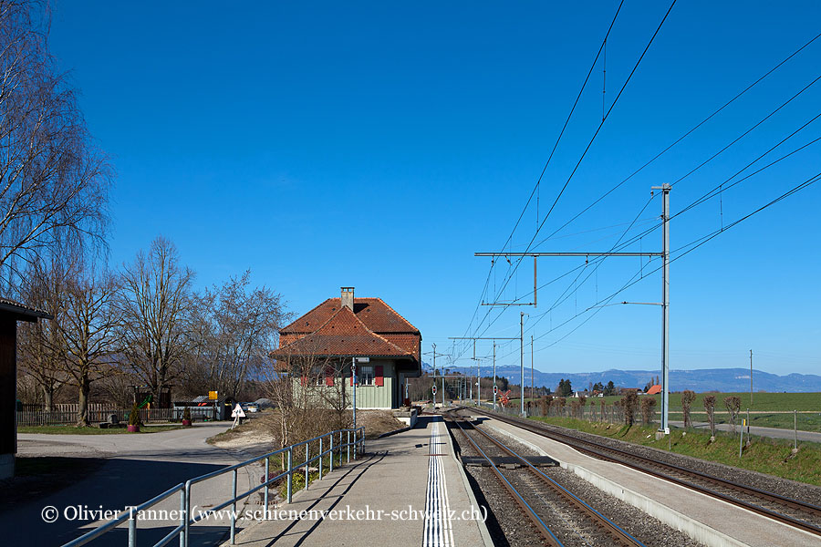 Bahnhof "Büren zum Hof"