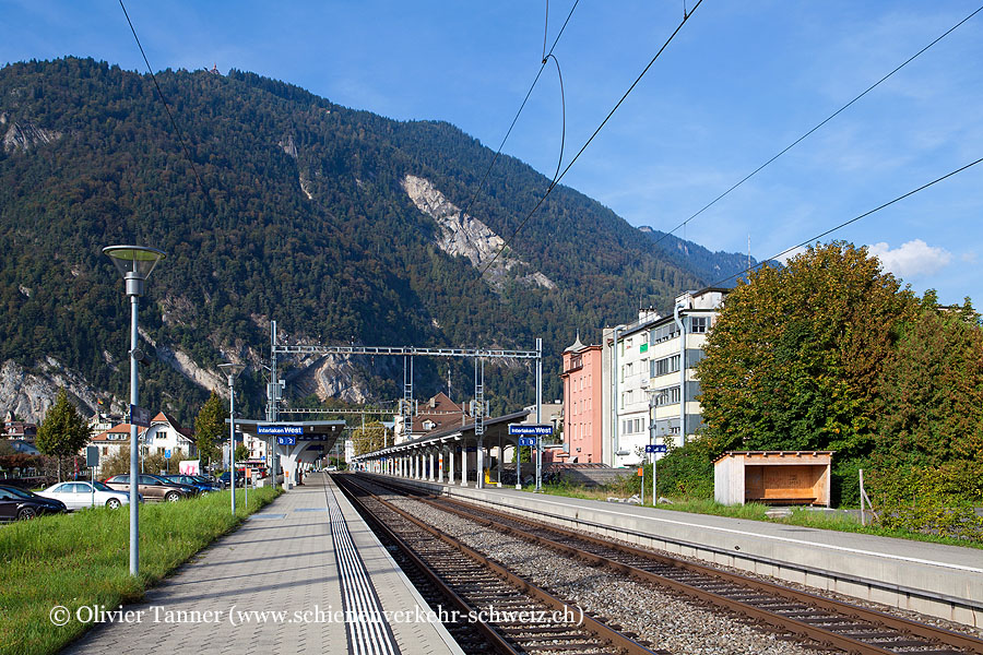 Bahnhof "Interlaken West"