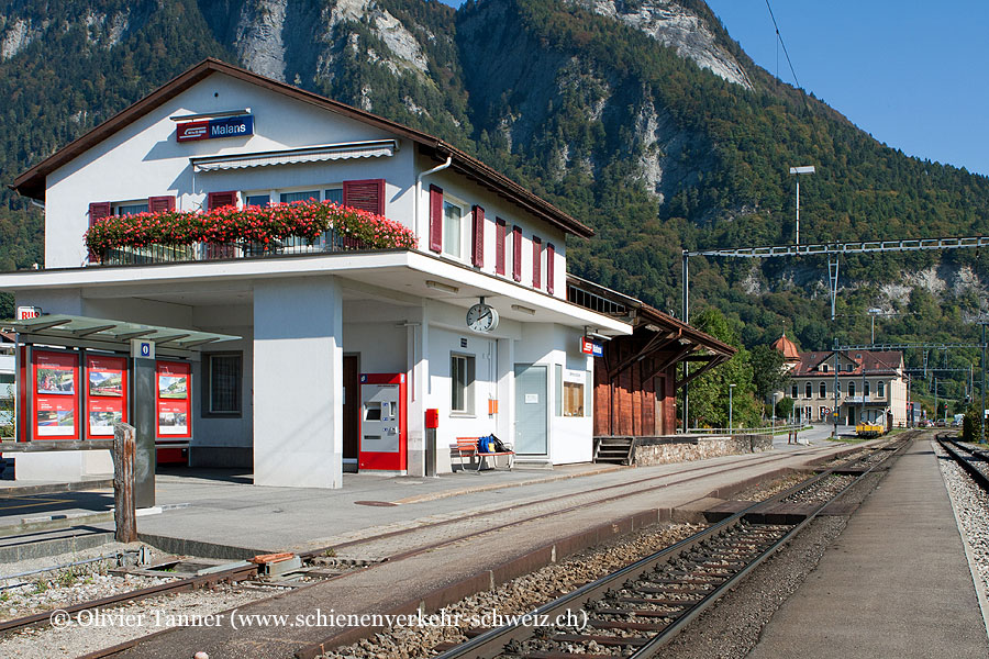 Bild Bahnhof Malans Schienenverkehr Schweiz Ch