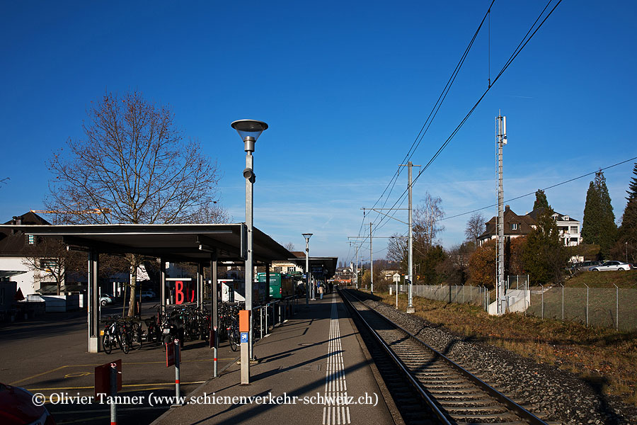 Bahnhof "Männedorf"