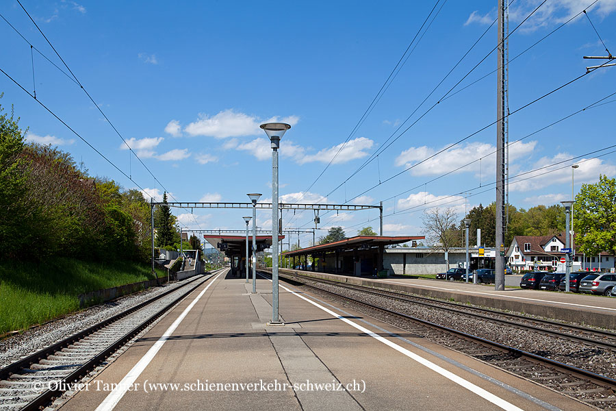 Bahnhof "Oberglatt"