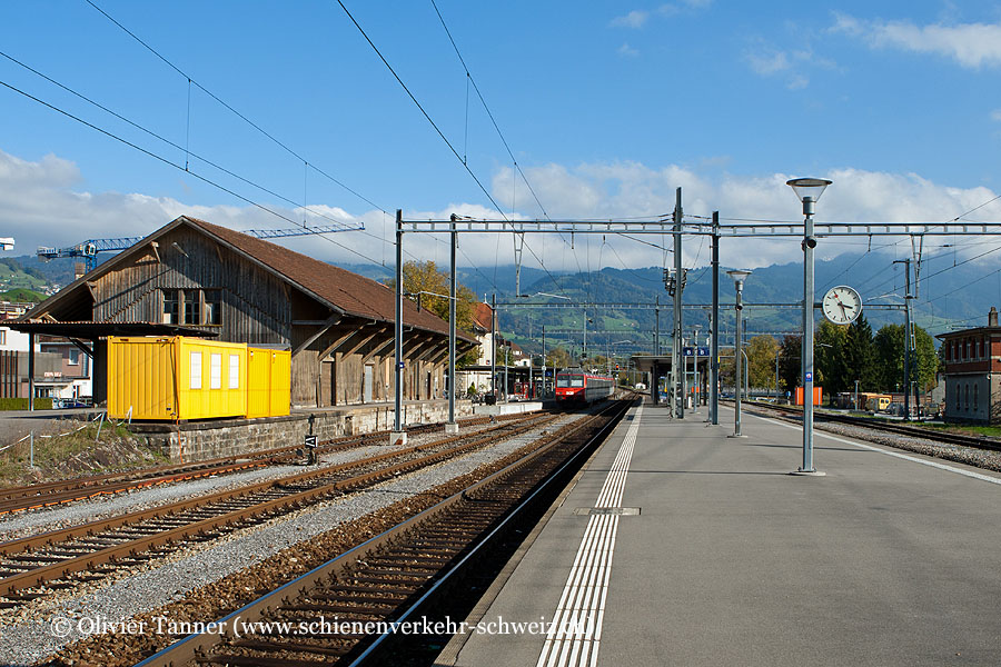 Bahnhof "Uznach"