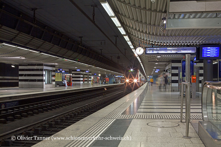 Bahnhof "Zürich HB Museumstrasse"