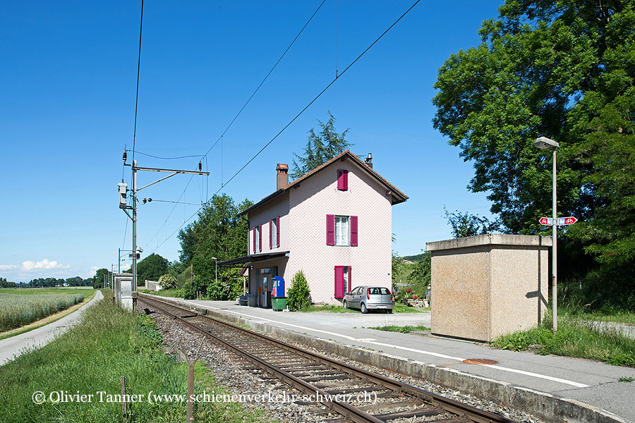 Bahnhof "Henniez"