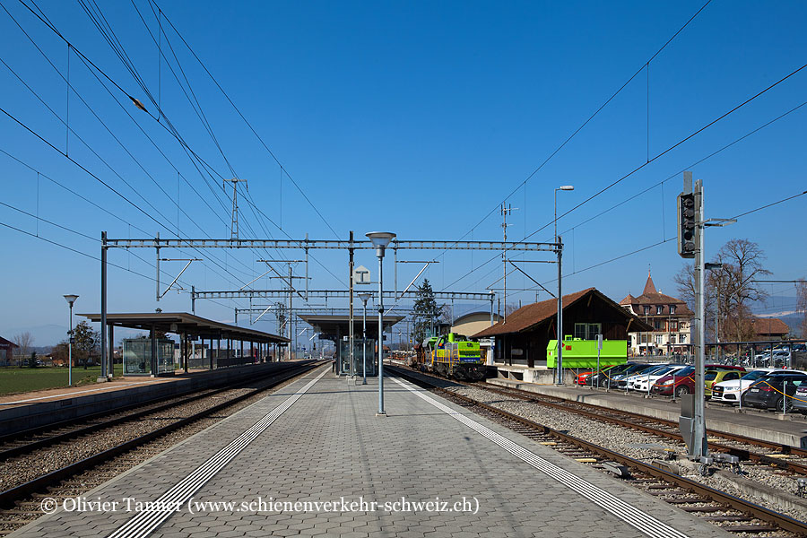 Bahnhof "Ins"