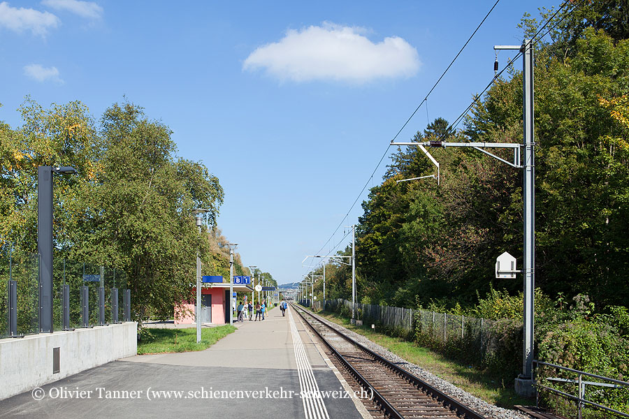 Bahnhof "Kloten Balsberg"