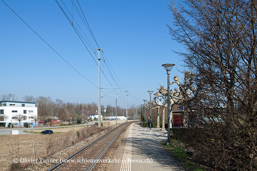 Bahnhof "Muntelier-Löwenberg"