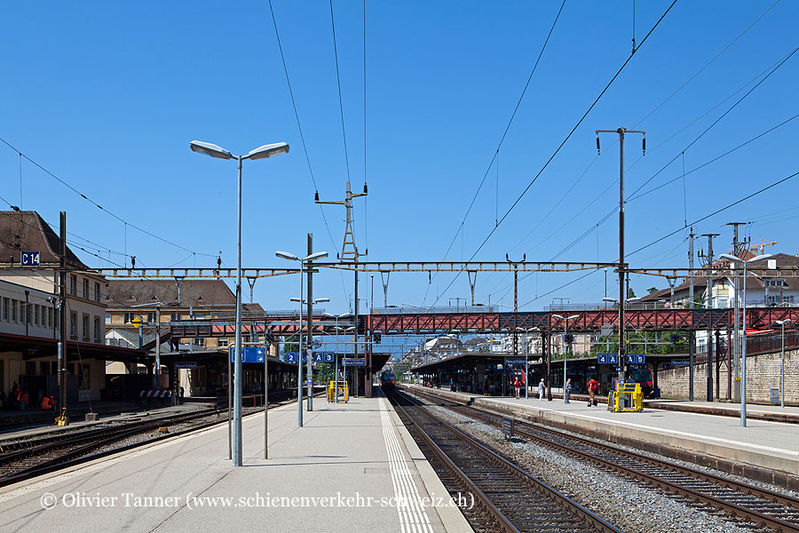Bahnhof "Neuchâtel"
