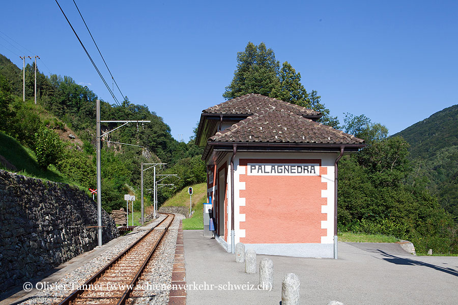 Bahnhof "Palagnedra"