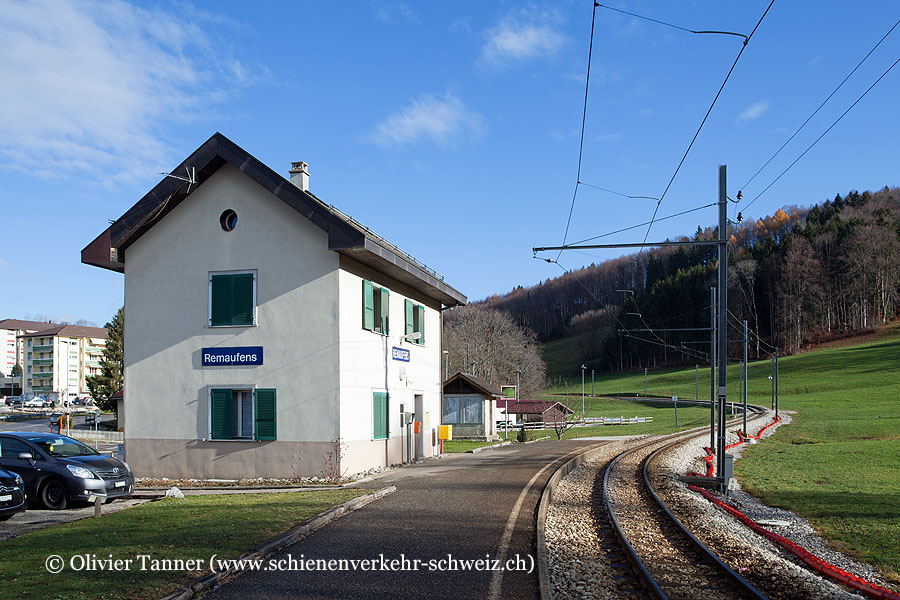 Bahnhof "Remaufens"