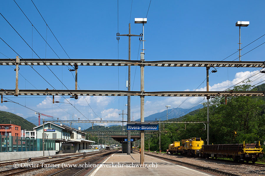 Bahnhof "Rivera-Bironico"