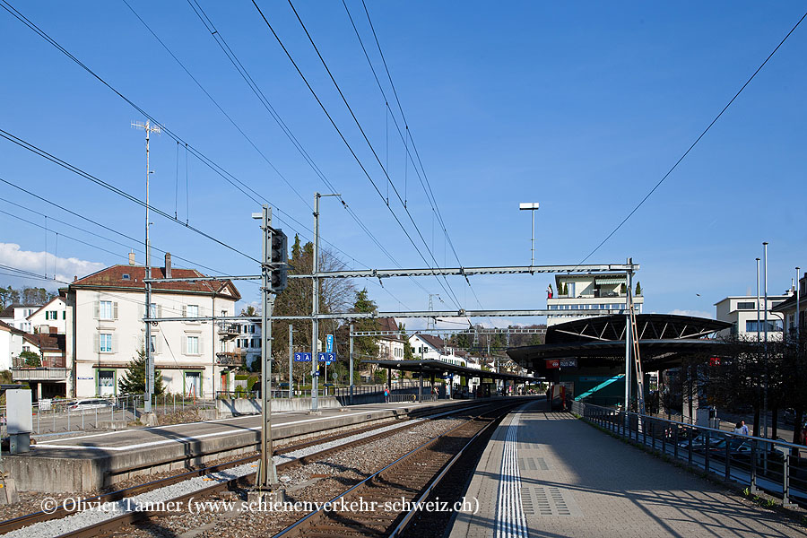 Bahnhof "Rüti ZH"