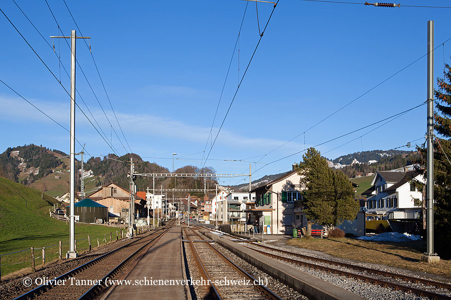 Bahnhof "Sattel-Aegeri"
