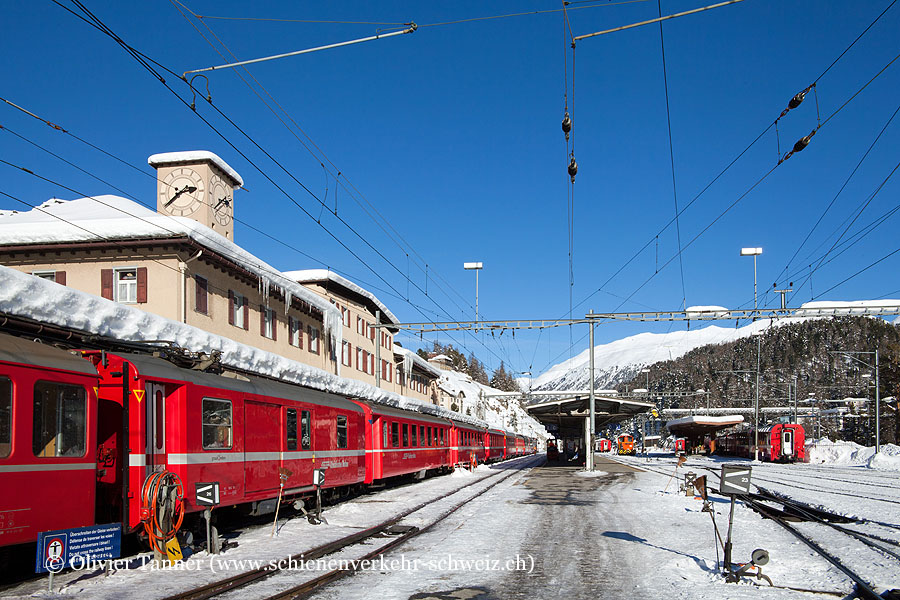 Bahnhof "St. Moritz"