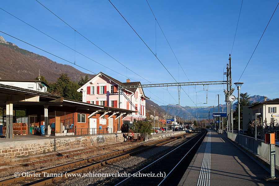 Bahnhof "Tenero"