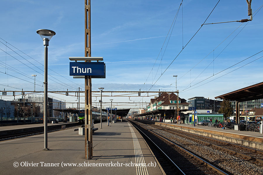 Bahnhof "Thun"