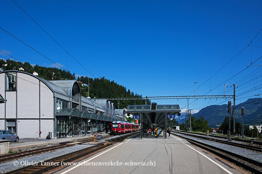 Bahnhof "Thusis"