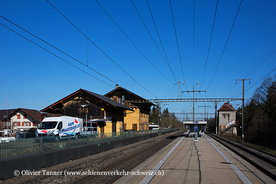 Bahnhof "Uttigen"