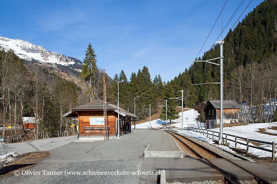Bahnhof "Vers-l’Eglise"