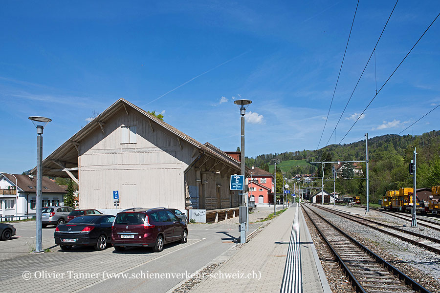 Bahnhof "Wald"