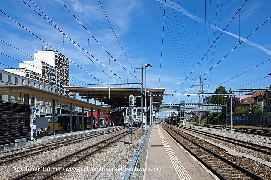 Bahnhof "Zollikofen"