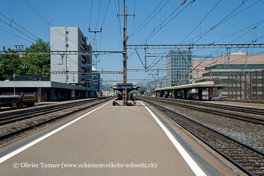 Bahnhof "Zürich Altstetten"
