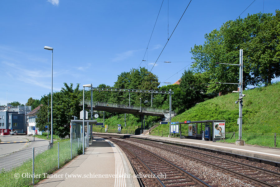 Bahnhof "Zürich Brunau"