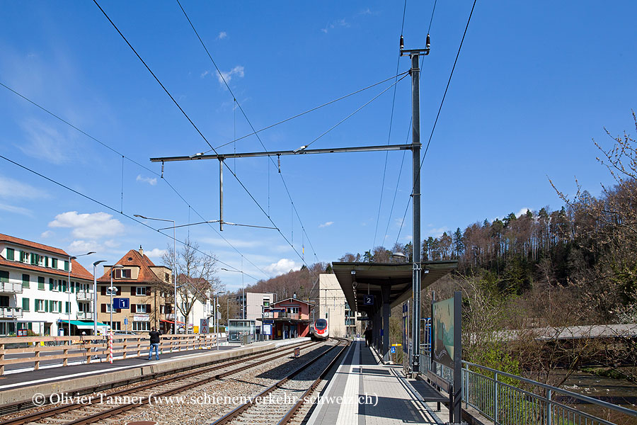 Bahnhof "Zürich Leimbach"