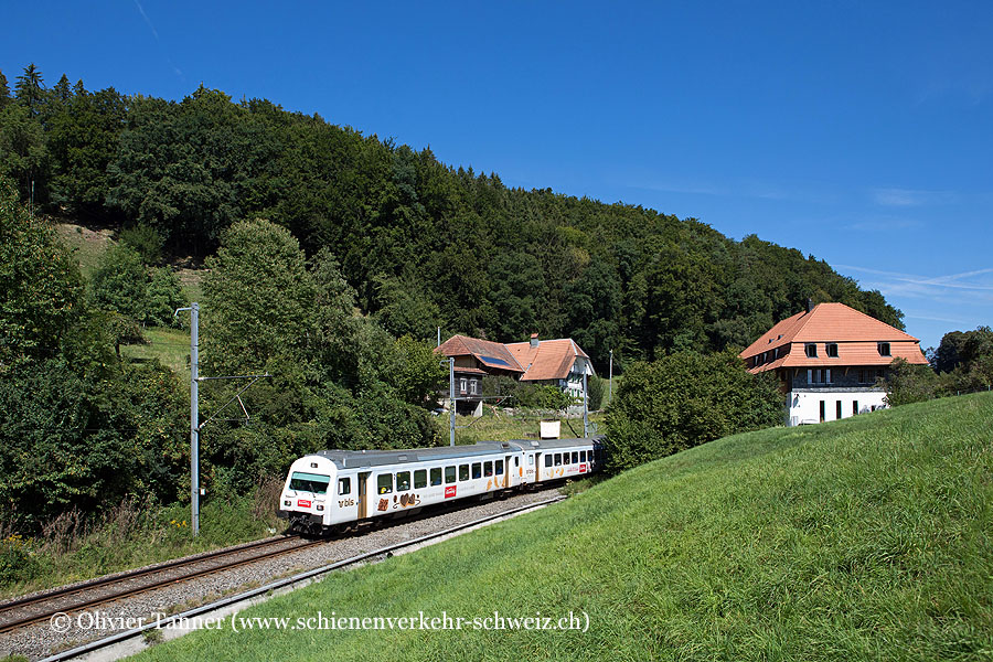 Kamblyzug aus EW III Wagen als RE Bern – Neuchâtel – La Chaux-de-Fonds