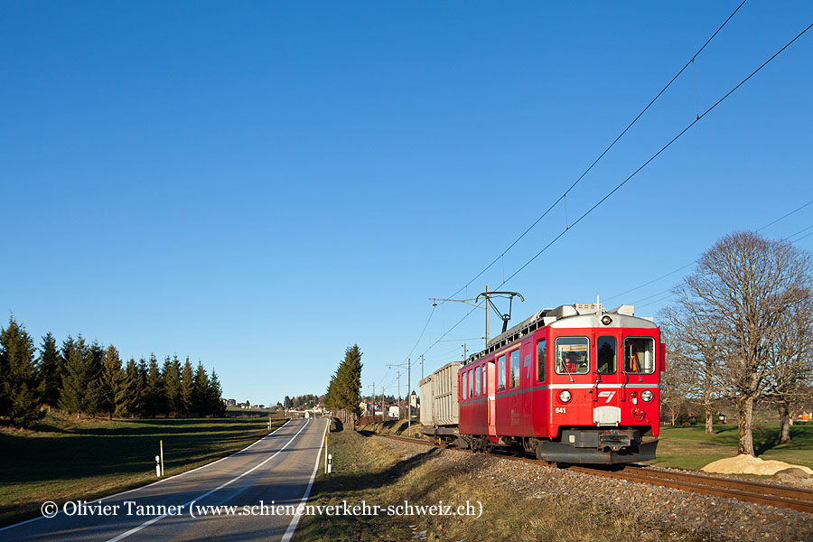 ABef 4/4 641 mit dem Müll-Güterzug