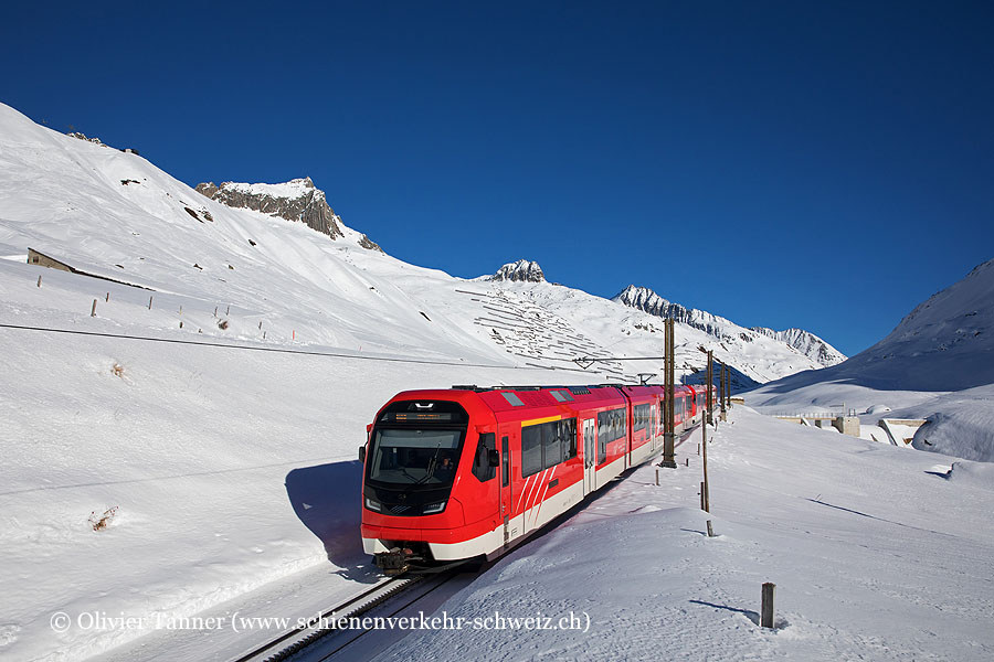 ABeh 8/12 302 und ABeh 8/12 307 als Regio Disentis/Mustér – Andermatt