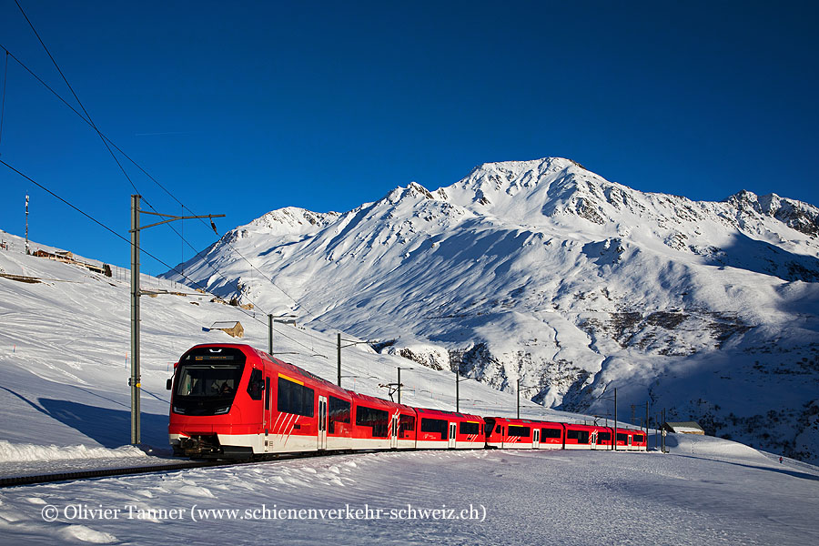 ABeh 8/12 307 und ABeh 8/12 302 als Regio Andermatt – Disentis/Mustér