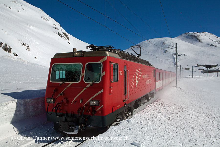 HGe 4/4’’ 102 als Regio Disentis/Mustér – Andermatt