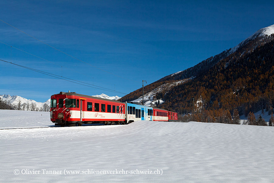 Regio Göschenen – Visp mit Deh 4/4 91 und dem neuen Niederflur-Zwischenwagen