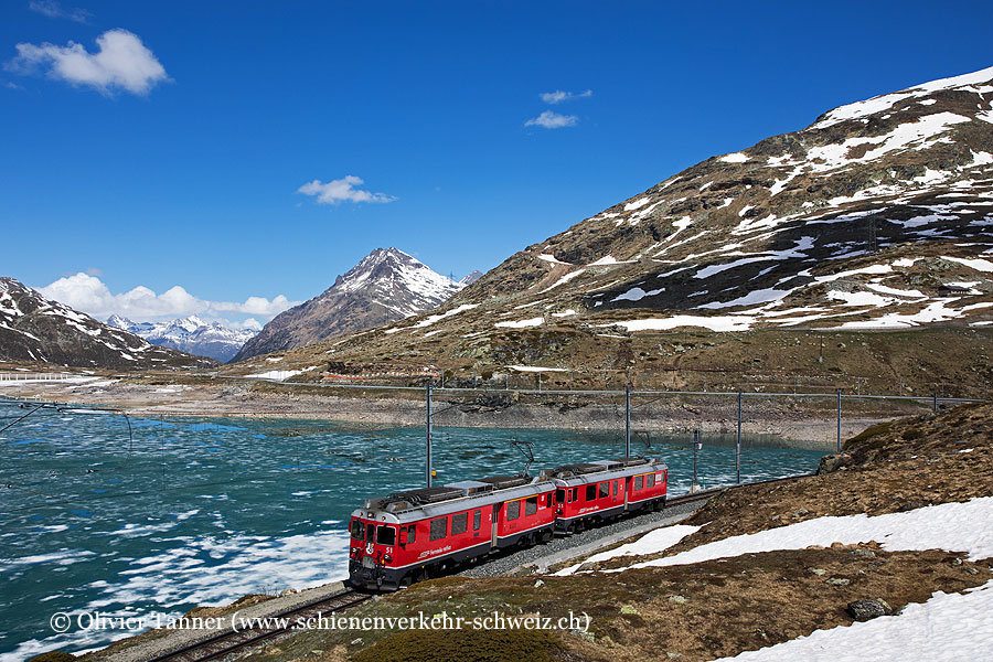 ABe 4/4’’’ 51 und ABe 4/4’’’ 55 als Regio nach Tirano