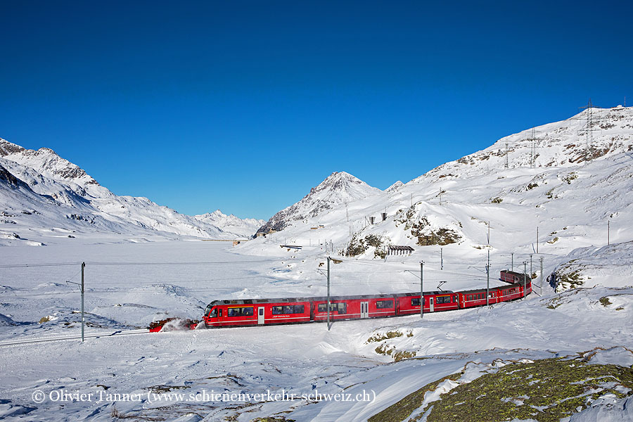 ABe 8/12 3501 mit Spurpflug als Regio St. Moritz – Tirano