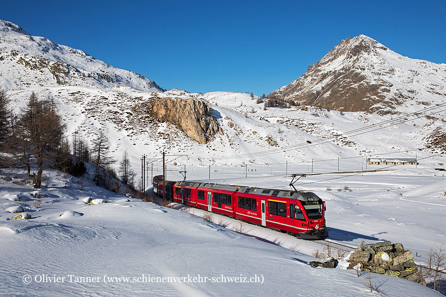 ABe 8/12 3506 mit RE9 St. Moritz – Tirano