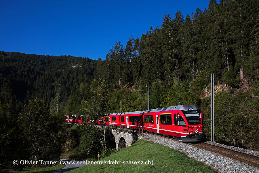 ABe 8/12 3507 mit Bernina Express Chur – Tirano