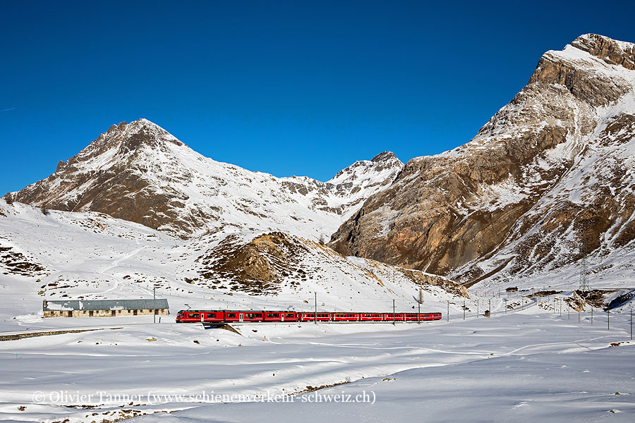 ABe 8/12 3511 mit R19 St. Moritz – Tirano