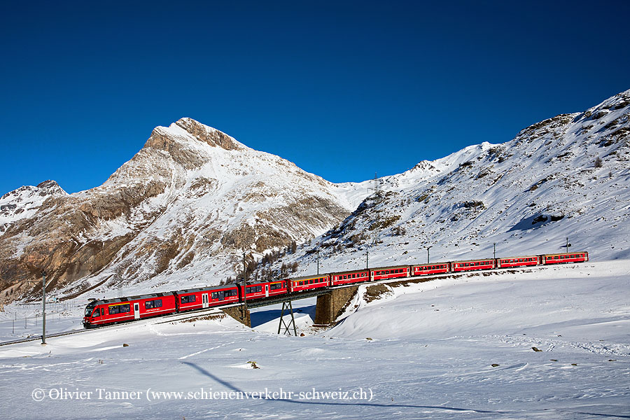 ABe 8/12 3512 mit R19 Tirano – St. Moritz