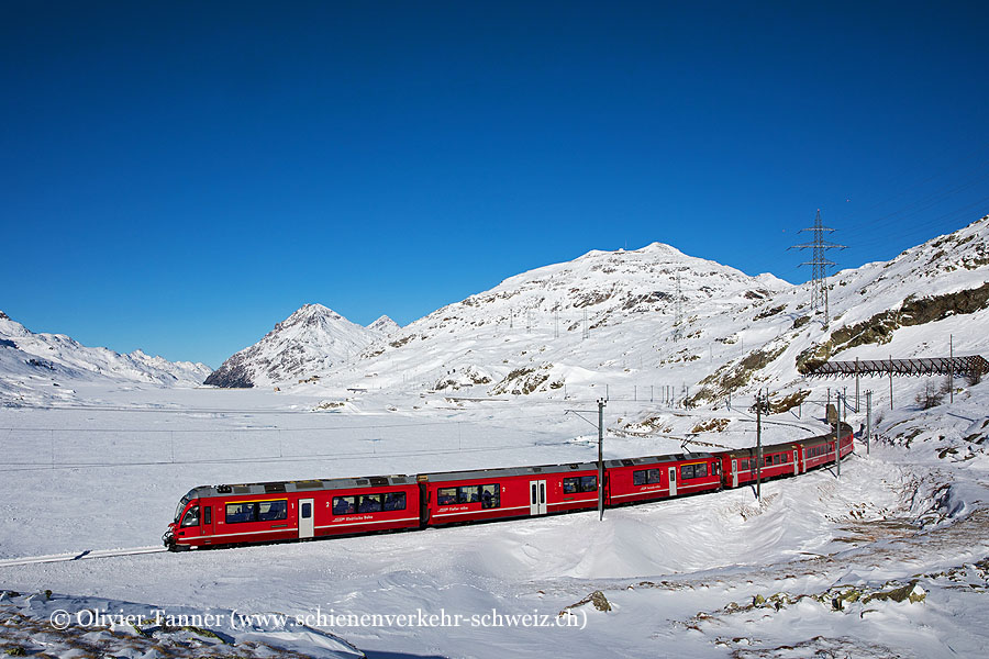 ABe 8/12 3513 mit RE9 St. Moritz – Tirano